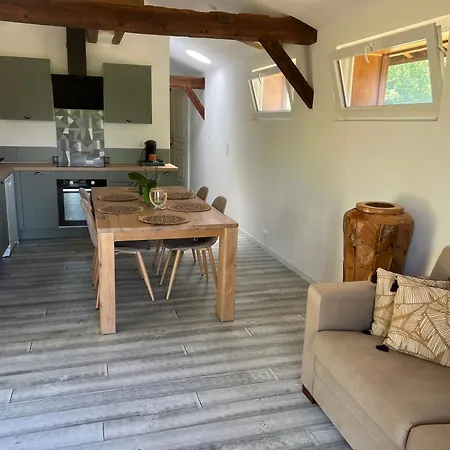 Location Dans Un Airial Gospodarstwo wiejskie *